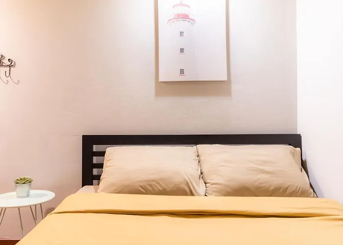Snoozzze ใกล้รถไฟฟ้า ย่านบางรัก (adults Only) Ostello
