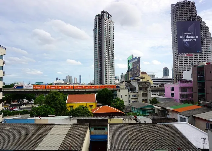 Ostello Snoozzze ใกล้รถไฟฟ้า ย่านบางรัก (adults Only)