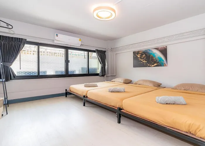 Snoozzze ใกล้รถไฟฟ้า ย่านบางรัก (adults Only) Bangkok