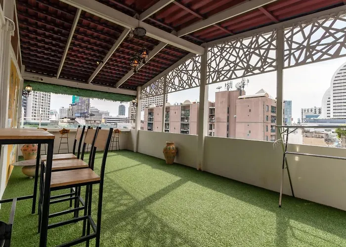 Snoozzze ใกล้รถไฟฟ้า ย่านบางรัก (adults Only) Bangkok
