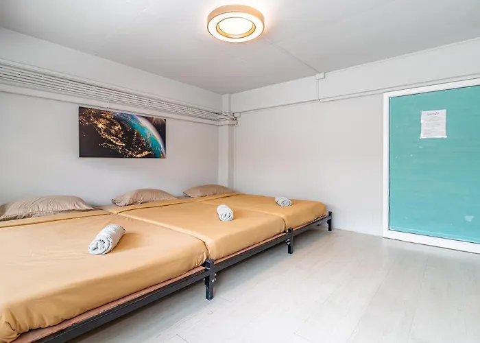 Snoozzze ใกล้รถไฟฟ้า ย่านบางรัก (adults Only) * Bangkok