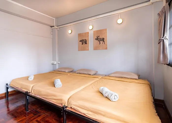 Ostello Snoozzze ใกล้รถไฟฟ้า ย่านบางรัก (adults Only)