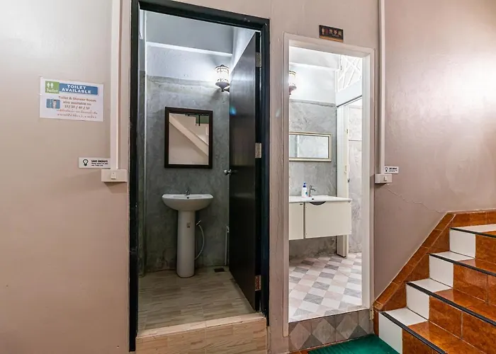 Snoozzze ใกล้รถไฟฟ้า ย่านบางรัก (adults Only) Bangkok