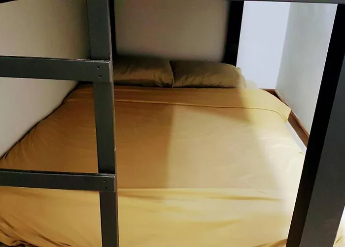 Snoozzze ใกล้รถไฟฟ้า ย่านบางรัก (adults Only) *
